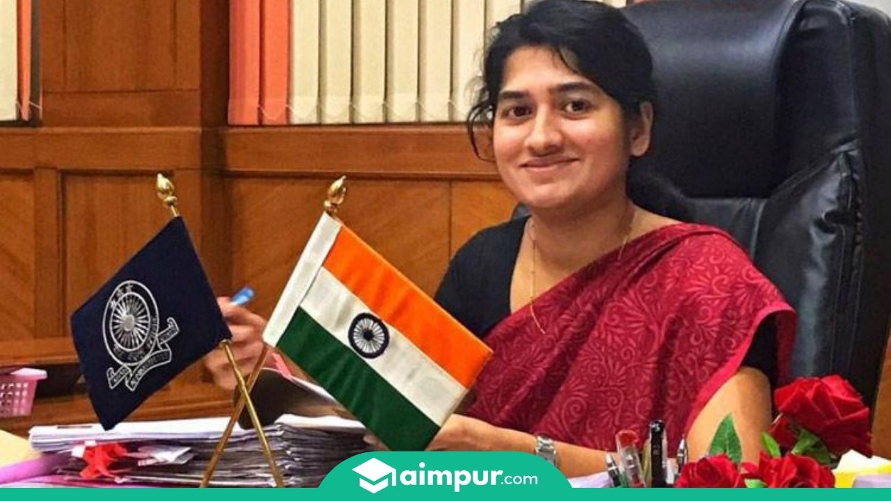 Female collector TV Anupama - How to Become a collector