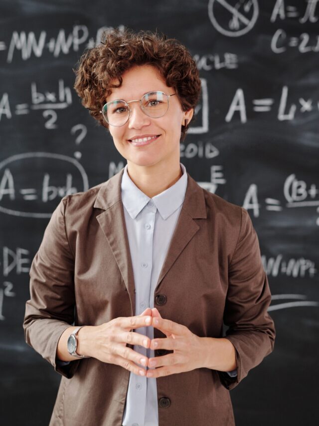 5 Steps to Become A Teacher After 12th | Quick Overview